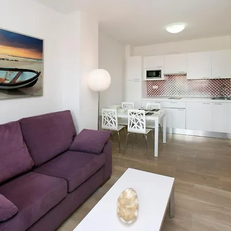 Apartamento Leo Canela